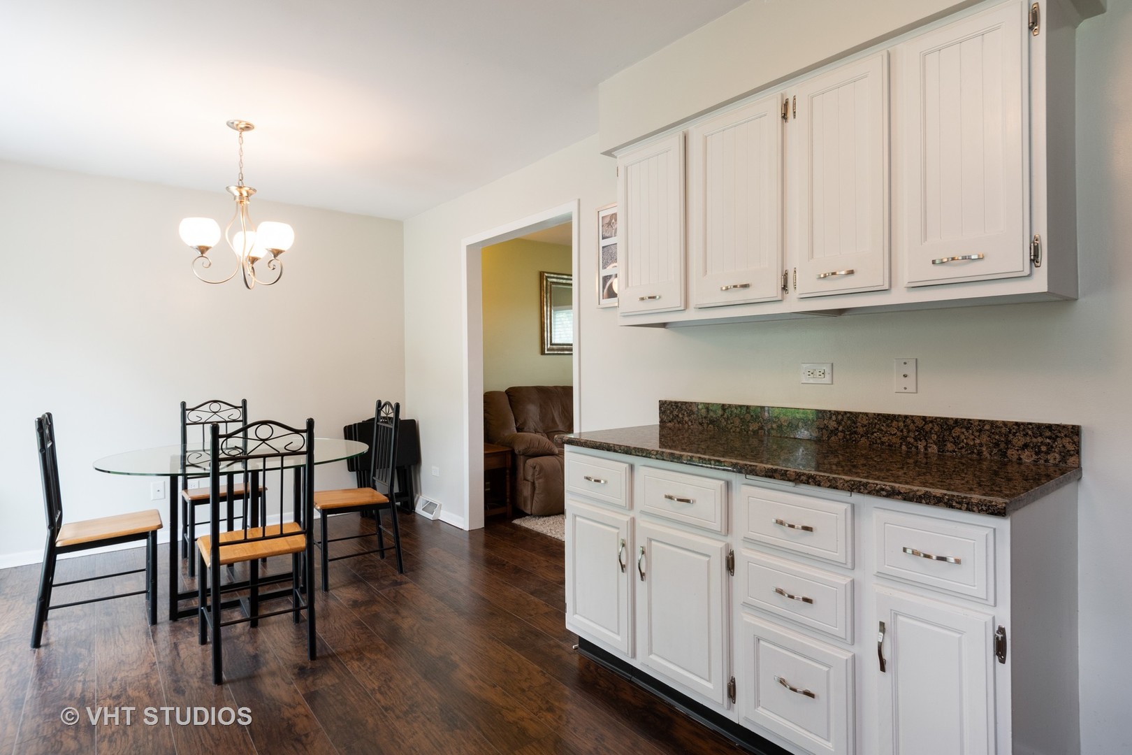 5S370 Radcliff Road Naperville, IL 60563 - Photo 6 of 18