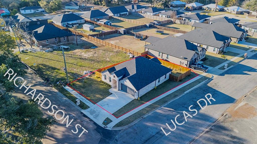 511 Richardson Street Athens, TX 75751 - Photo 35 of 40 Aerial view of residential area with property boundaries highlighted