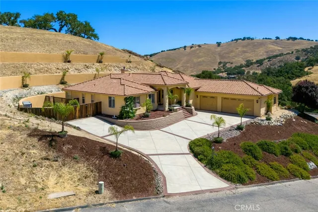 $1,199,999 | 9805 Steelhead Road, Paso Robles, CA 93446