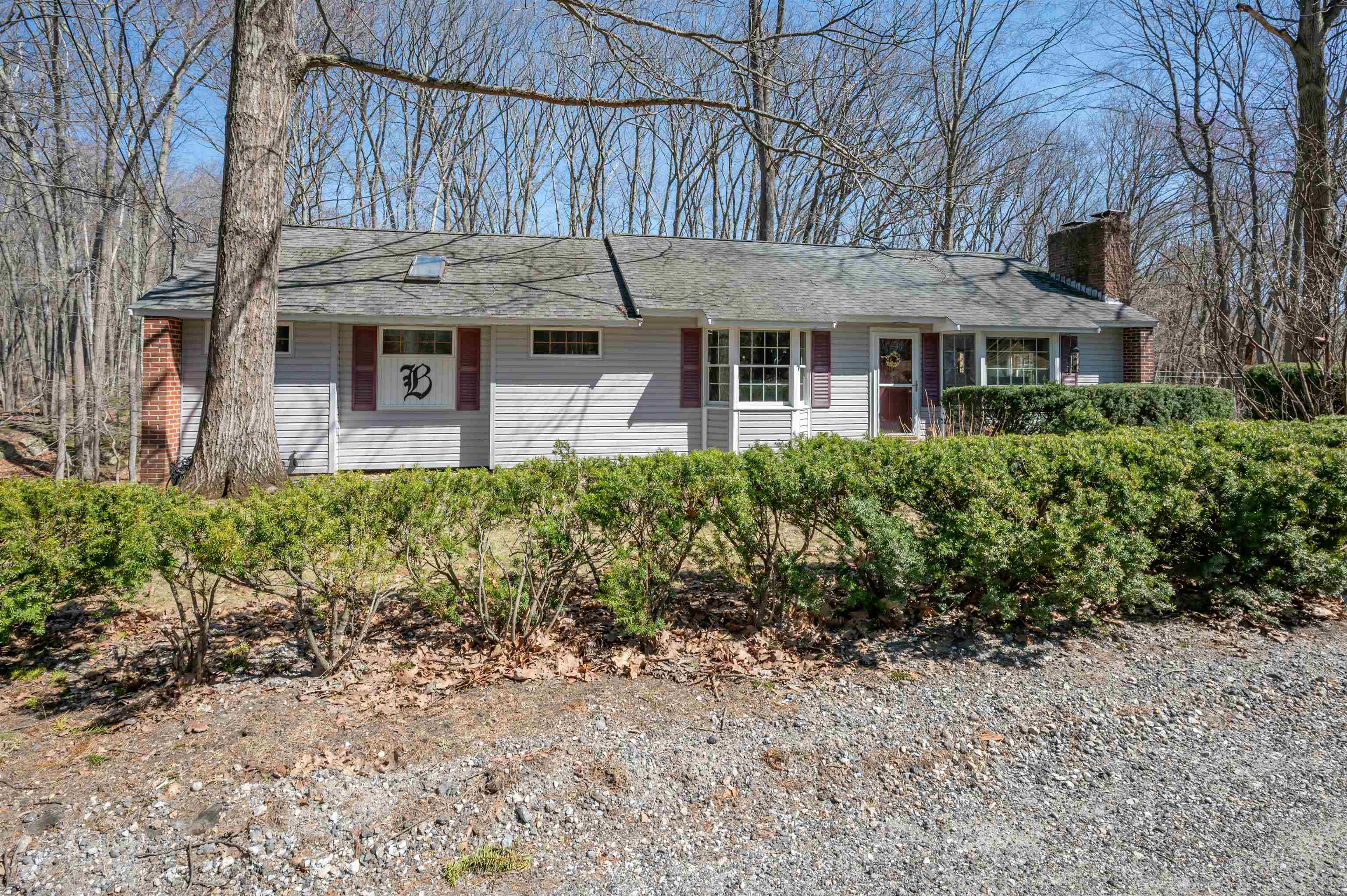 226 Amesbury Road Kensington, NH 03833 - Photo 6 of 59