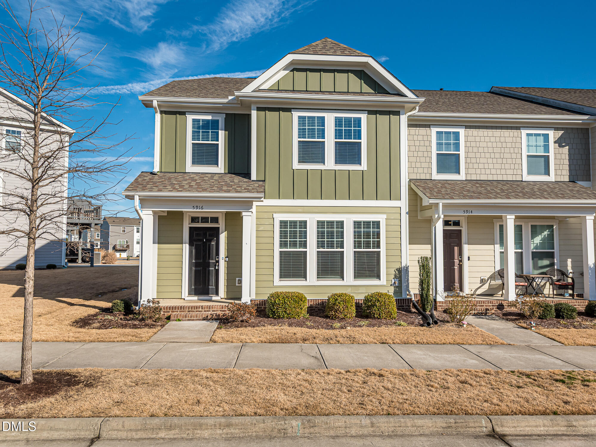 Real_Estate_Lynn_Parker_5916_Humanity-73