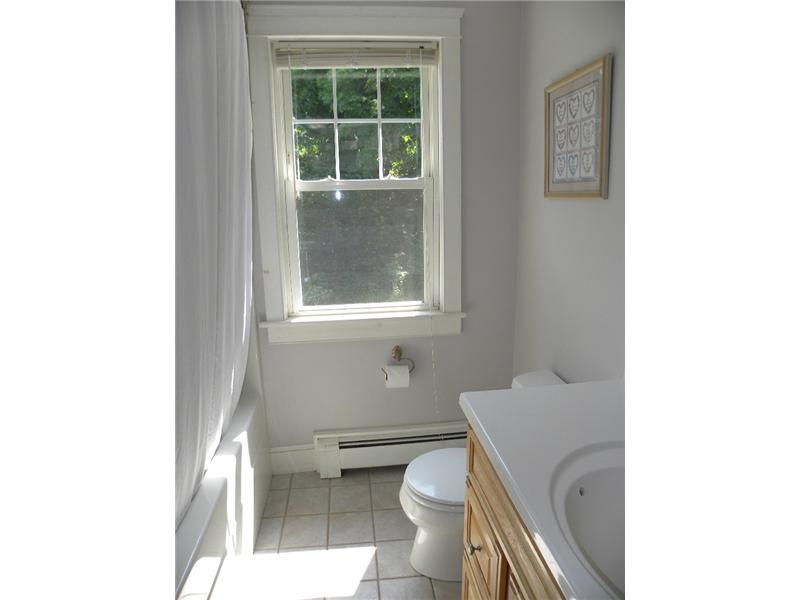 137 Riverside Drive Auburn, ME 04210 - Photo 21 of 31 Bathroom.