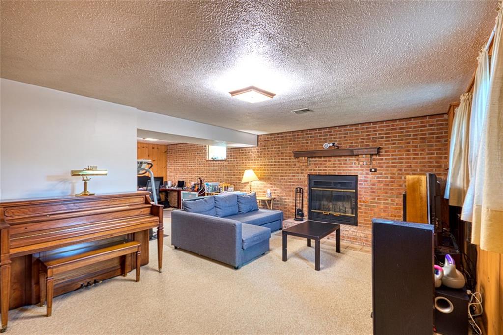 2593 Old Washington Road Pittsburgh, PA 15241 - Photo 16 of 23 Gallery Image 16