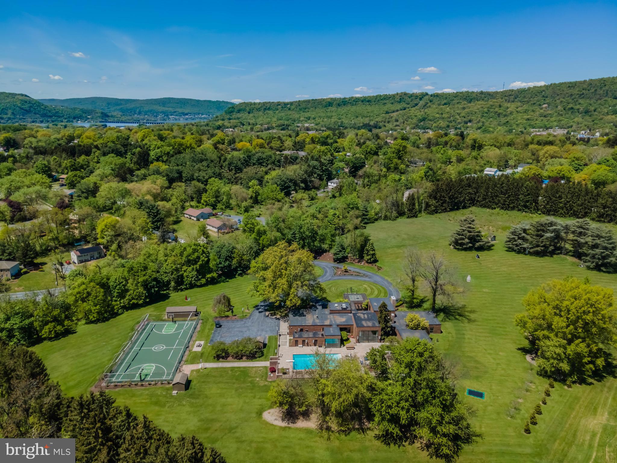 4025 Crooked Hill Road Harrisburg, PA 17110 - Photo 103 of 109