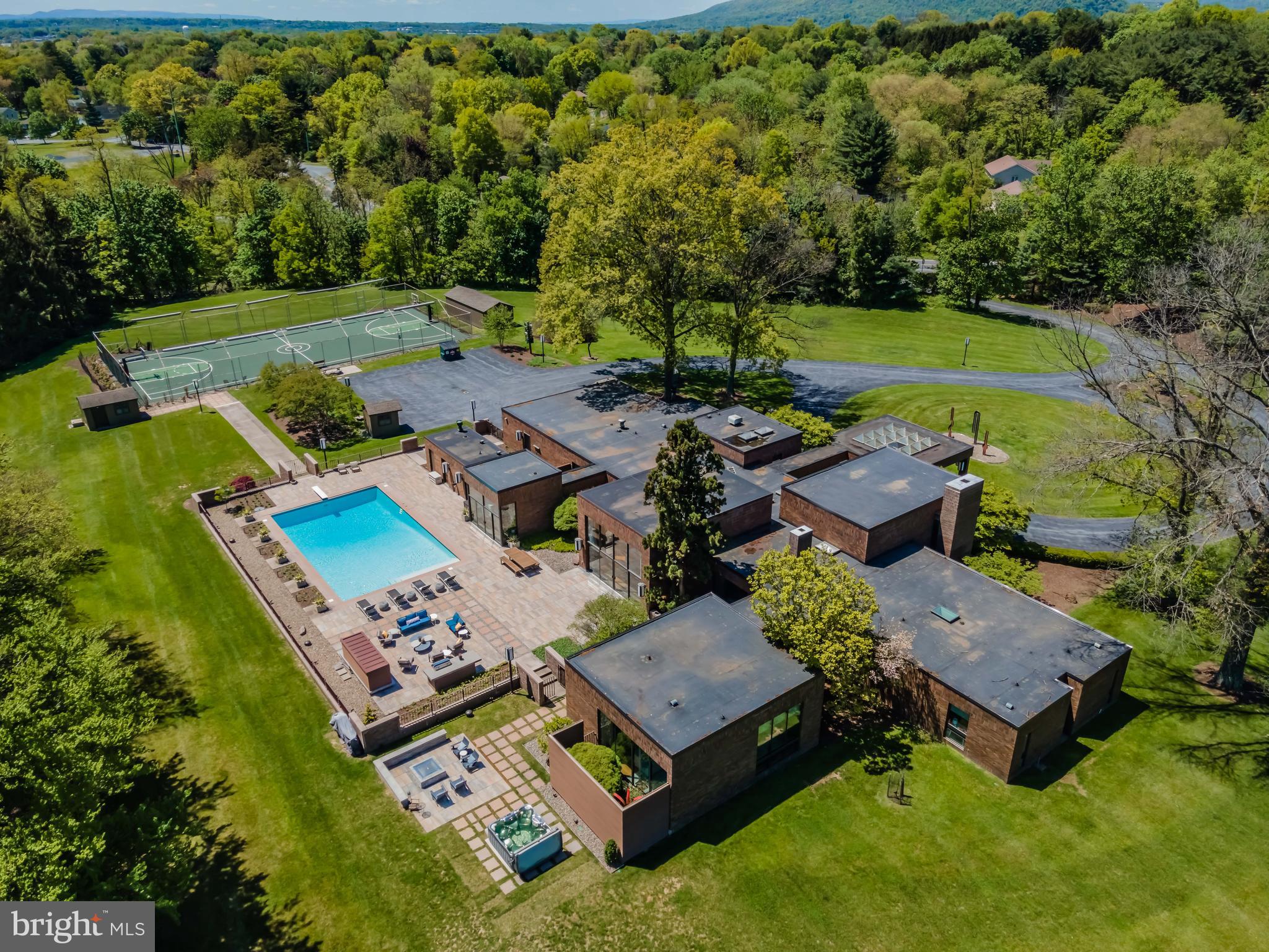 4025 Crooked Hill Road Harrisburg, PA 17110 - Photo 104 of 109