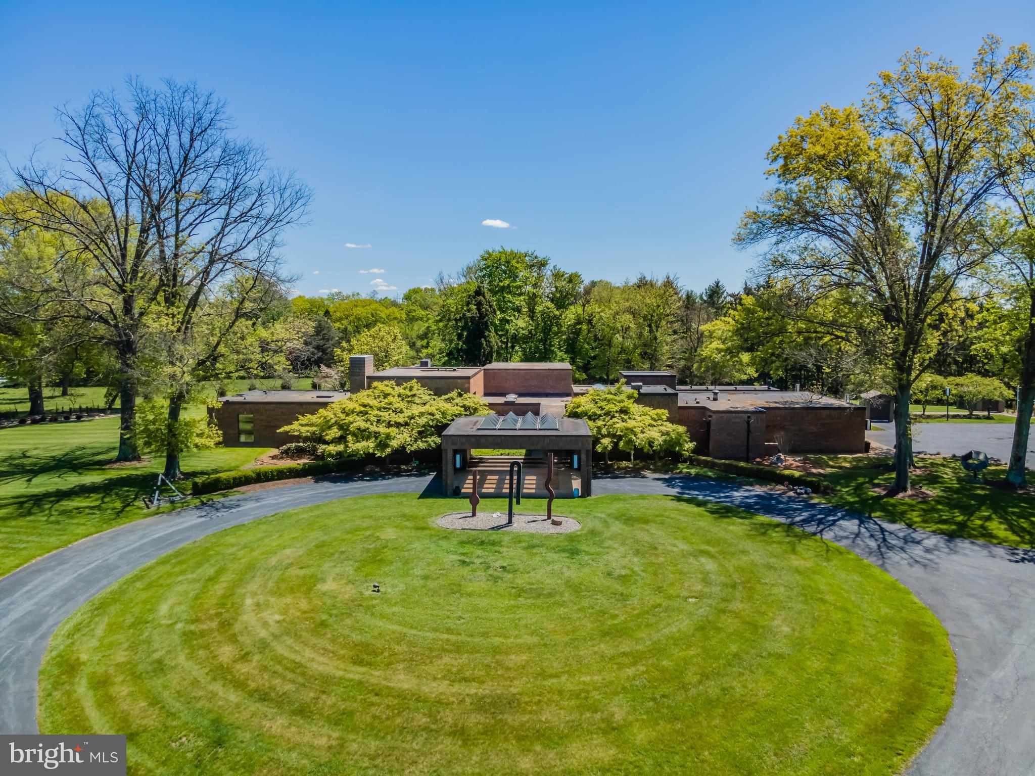 4025 Crooked Hill Road Harrisburg, PA 17110 - Photo 4 of 109