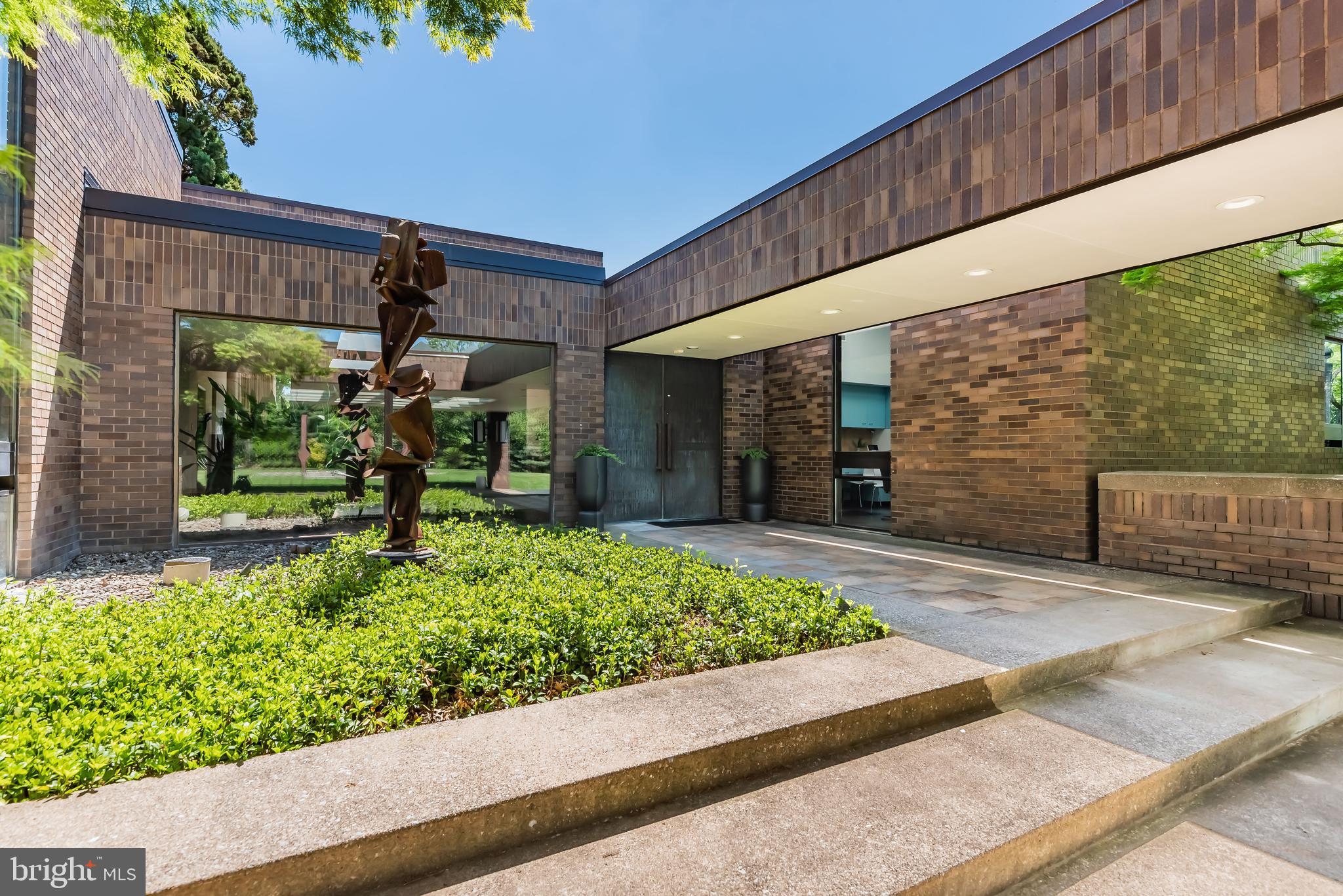 4025 Crooked Hill Road Harrisburg, PA 17110 - Photo 8 of 109