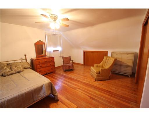 305 Wright Street McKees Rocks, PA 15136 - Photo 14 of 18 Bedroom.