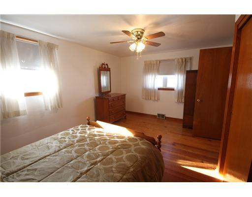 305 Wright Street McKees Rocks, PA 15136 - Photo 17 of 18 Bedroom.