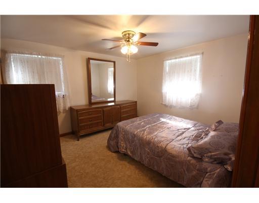 305 Wright Street McKees Rocks, PA 15136 - Photo 4 of 18 Master Bedroom.