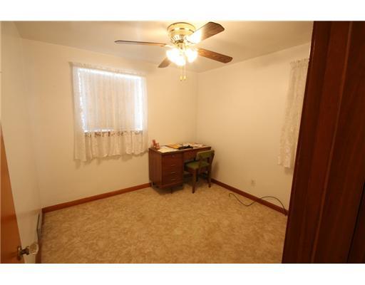 305 Wright Street McKees Rocks, PA 15136 - Photo 6 of 18 Bedroom.