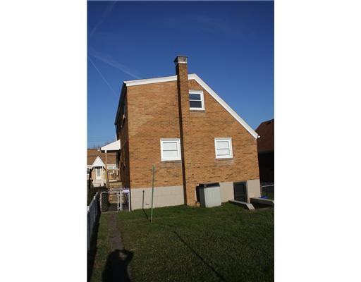 305 Wright Street McKees Rocks, PA 15136 - Photo 9 of 18 Yard/Garden.
