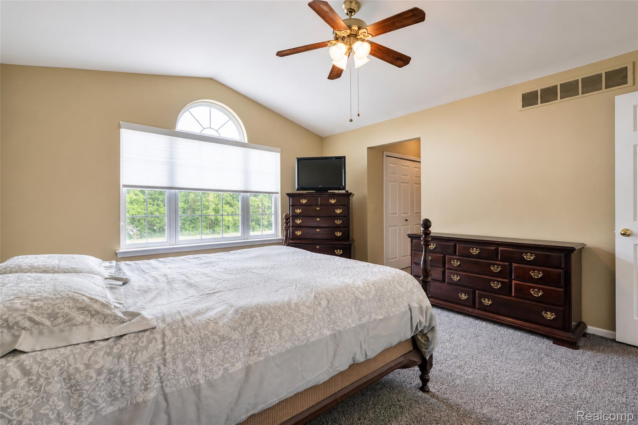 41585 Cherry Hill Road Canton, MI 48188 - Photo 29 of 43 B-41585 Cherry Hill Rd , canton-24.jpg