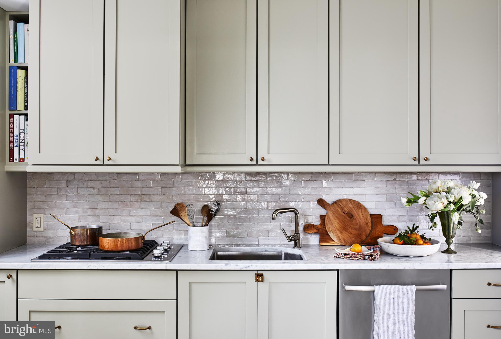 1925 16th Street Northwest, Unit 301 Washington, DC 20009 - Photo 16 of 33
