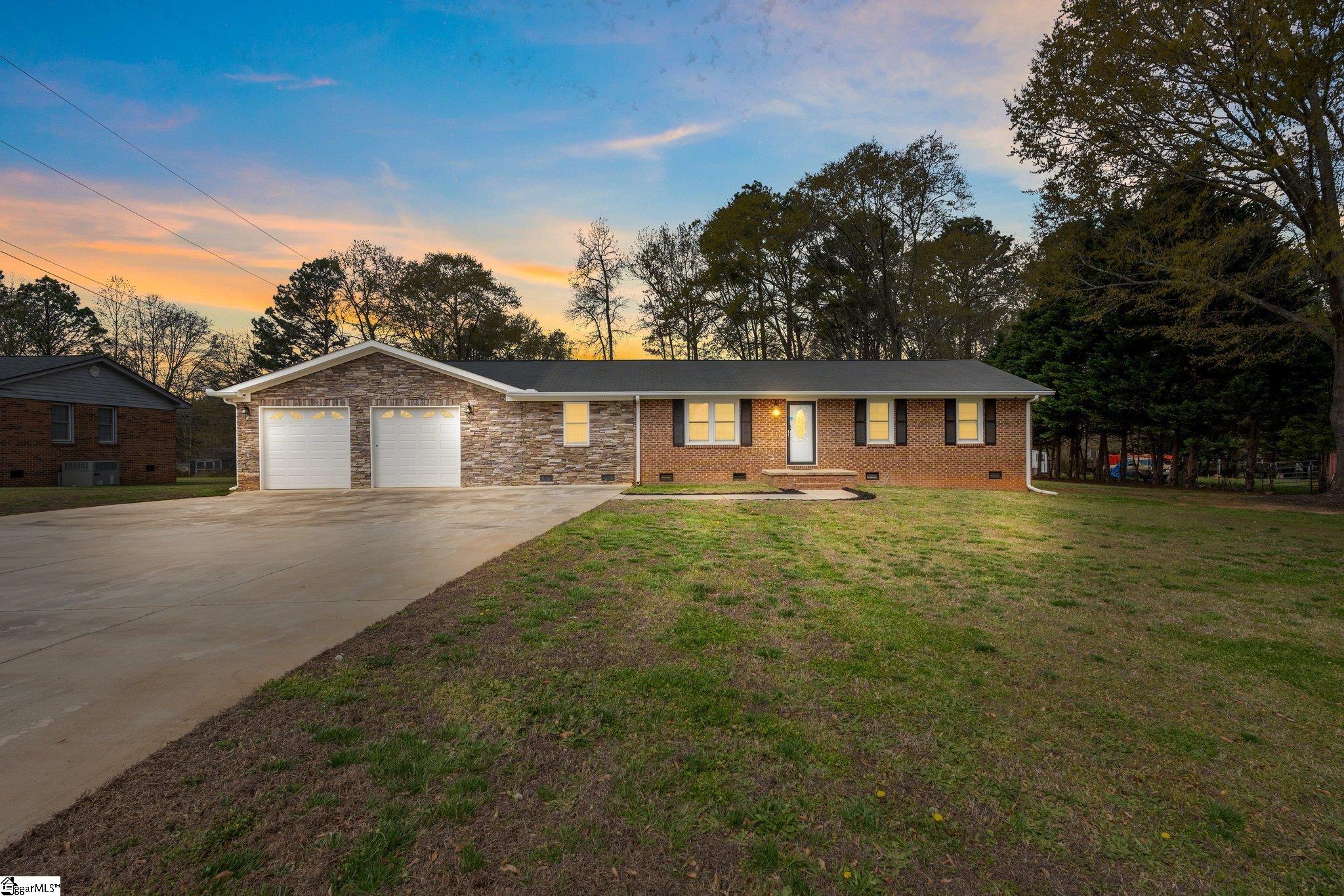 115 Clearview Road Belton, SC 29627 - Photo 1 of 30