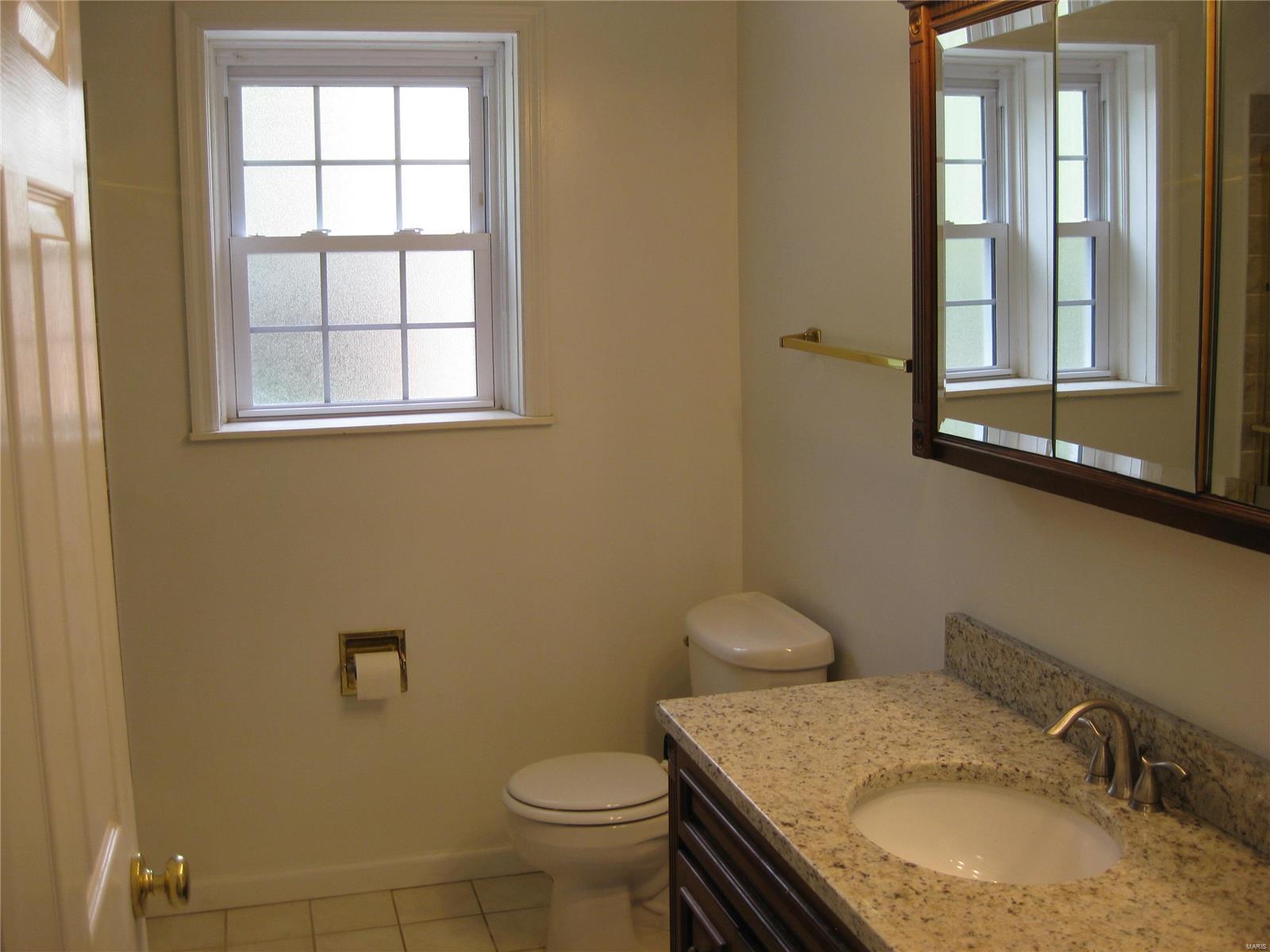 12591 Fee Fee Road St. Louis, MO 63146 - Photo 14 of 25 Gallery Image 14