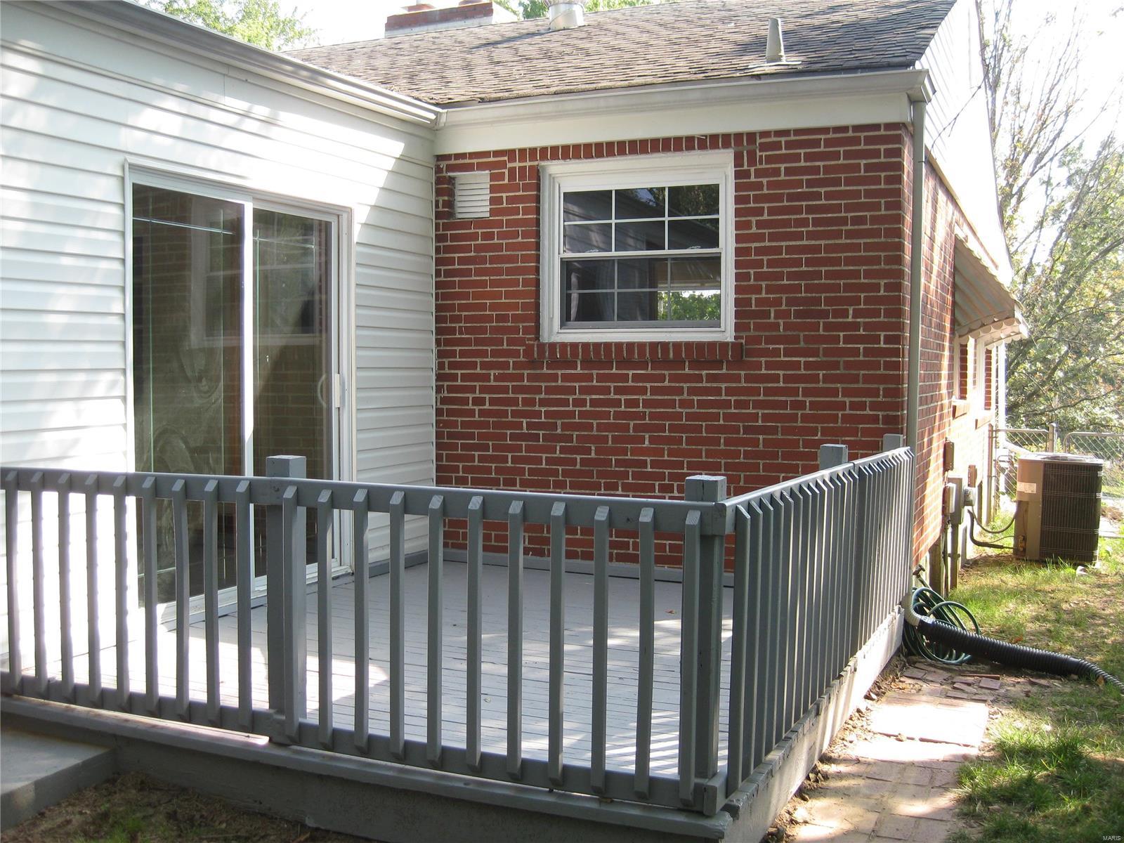 12591 Fee Fee Road St. Louis, MO 63146 - Photo 5 of 25 Gallery Image 5