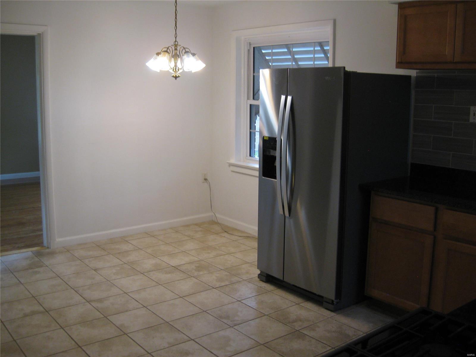 12591 Fee Fee Road St. Louis, MO 63146 - Photo 10 of 25 Gallery Image 10