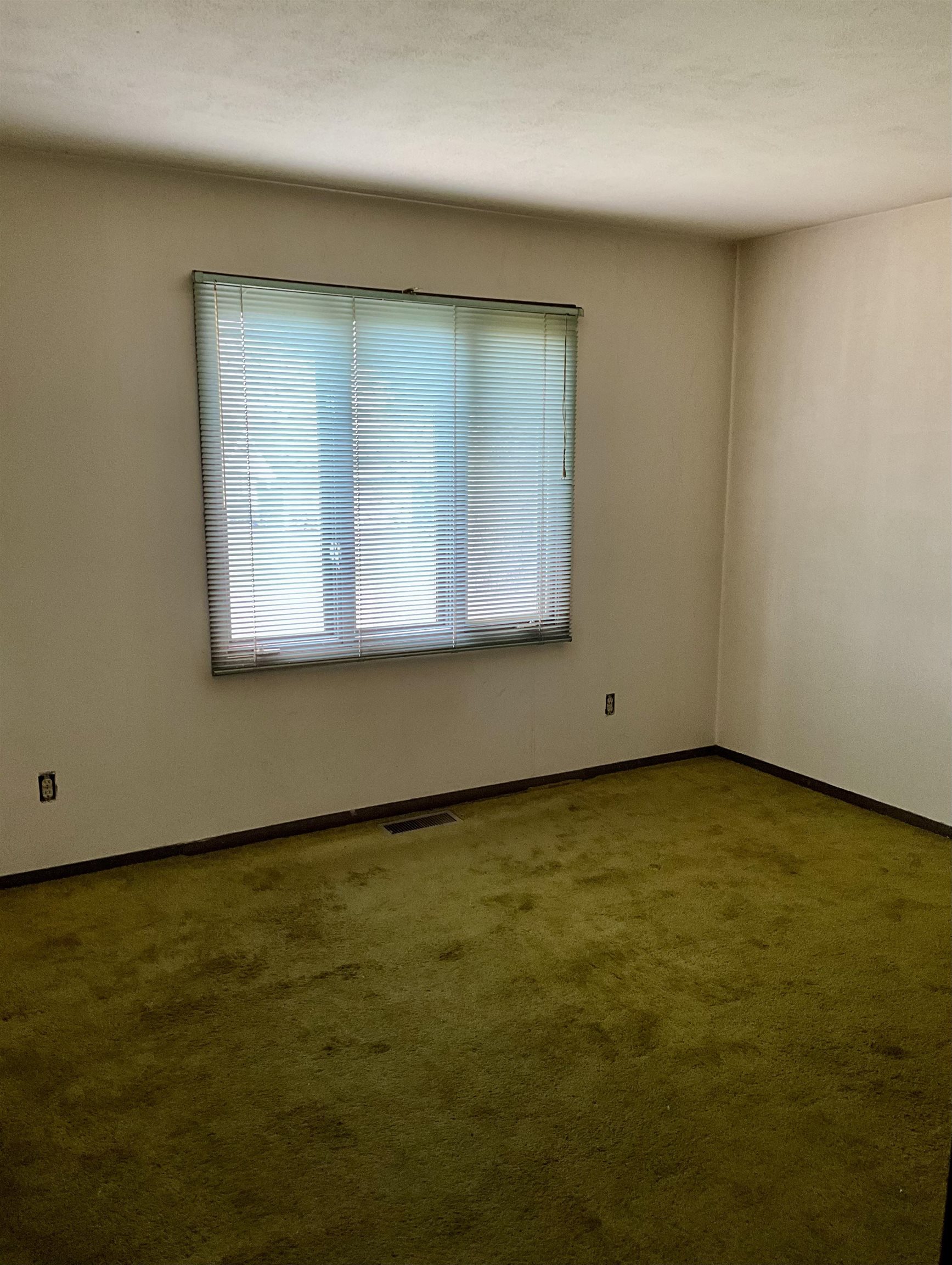 3603 Springwheat Street Rockford, IL 61114 - Photo 8 of 12