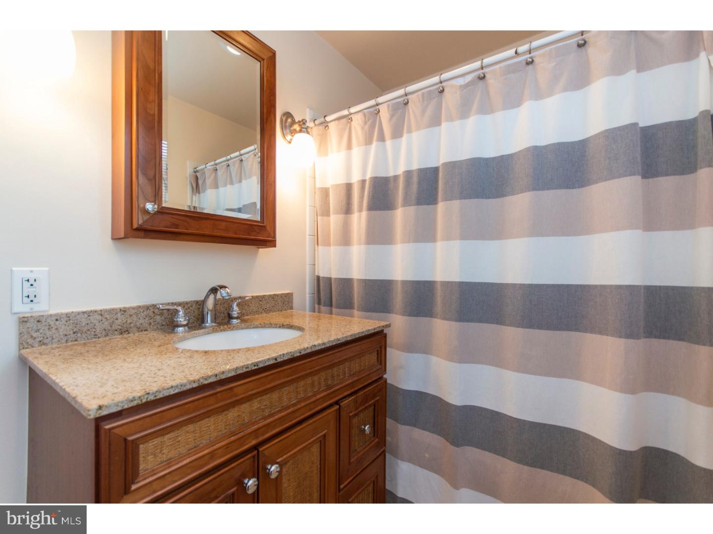 539 Boyer Road Cheltenham, PA 19012 - Photo 16 of 25 Bathroom