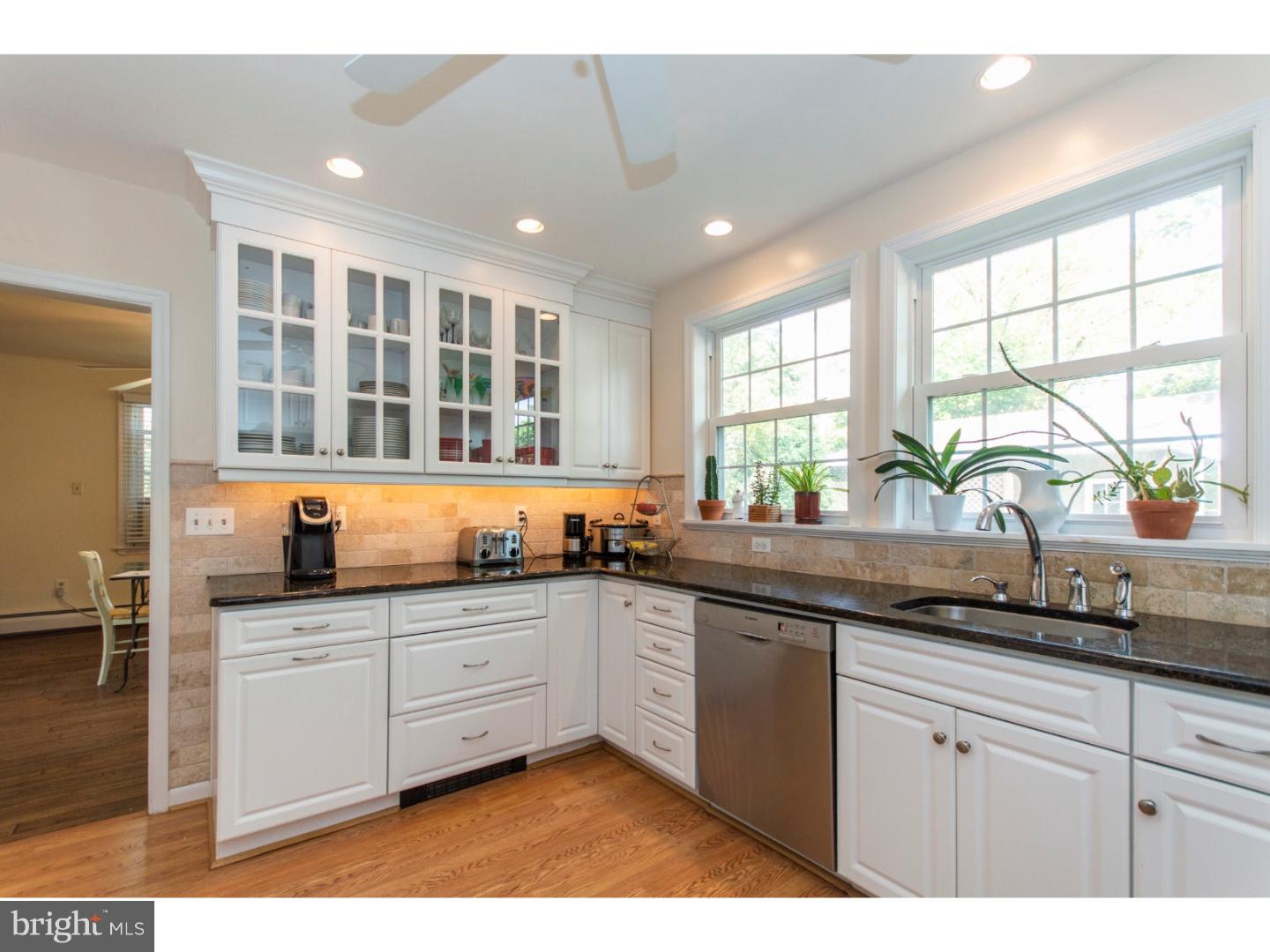 539 Boyer Road Cheltenham, PA 19012 - Photo 10 of 25 Kitchen