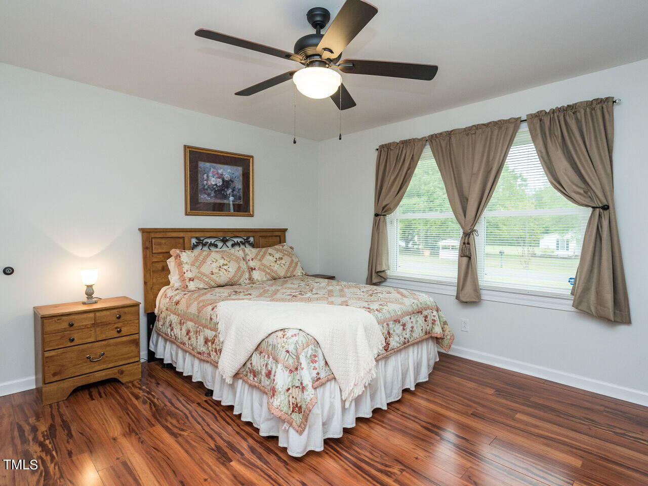 537 Hawkins Road Selma, NC 27576 - Photo 17 of 31 017-1280x960-second-bedroom