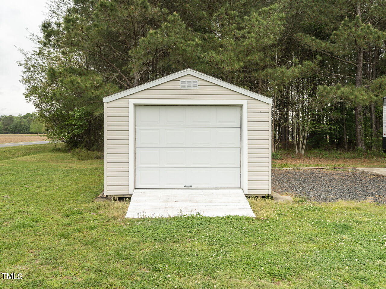537 Hawkins Road Selma, NC 27576 - Photo 28 of 31 028-1280x960-second-storage-building