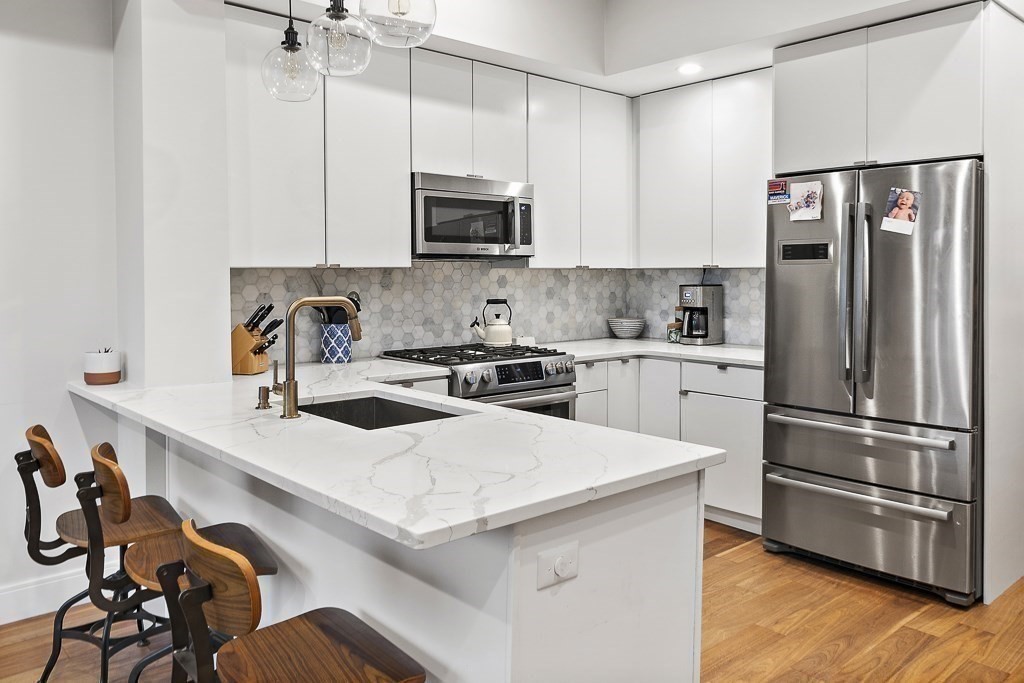 303 Sumner Street, Unit 3R Boston, MA 02128 - Photo 11 of 25