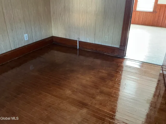 $1,500 | 17 Belmont Place, Unit 2, Amsterdam, NY 12010