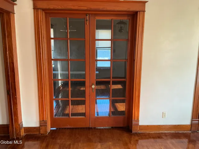 $1,500 | 17 Belmont Place, Unit 2, Amsterdam, NY 12010