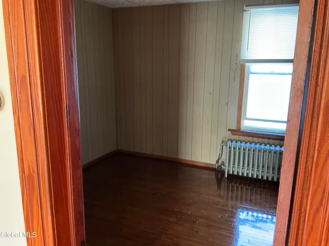 $1,500 | 17 Belmont Place, Unit 2, Amsterdam, NY 12010