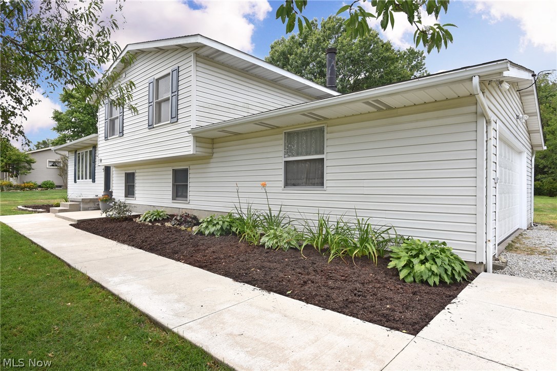 7740 State Road Wadsworth, OH 44281 - Photo 2 of 33 Gallery Image 2