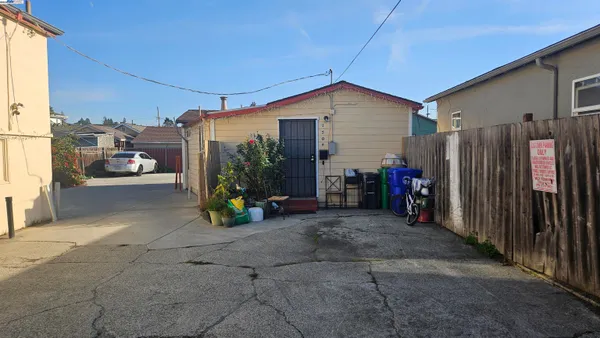a view of a garage