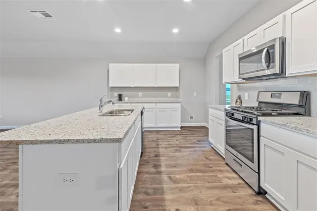 $289,000 | 8072 Blalock Lane, Iowa, LA 70647