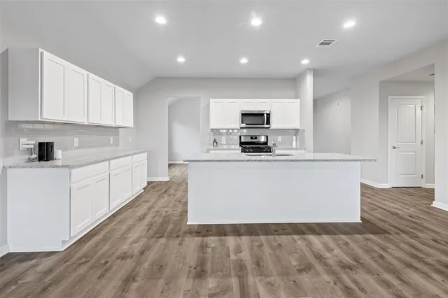 $289,000 | 8072 Blalock Lane, Iowa, LA 70647