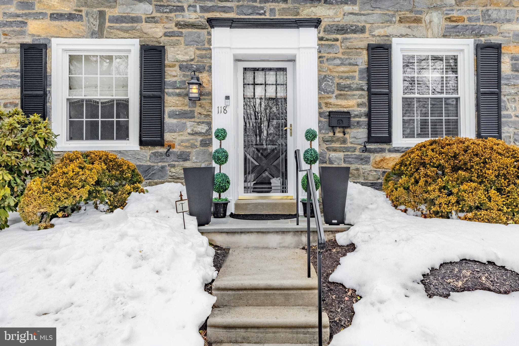 118 Princeton Road Havertown, PA 19083 - Photo 5 of 30