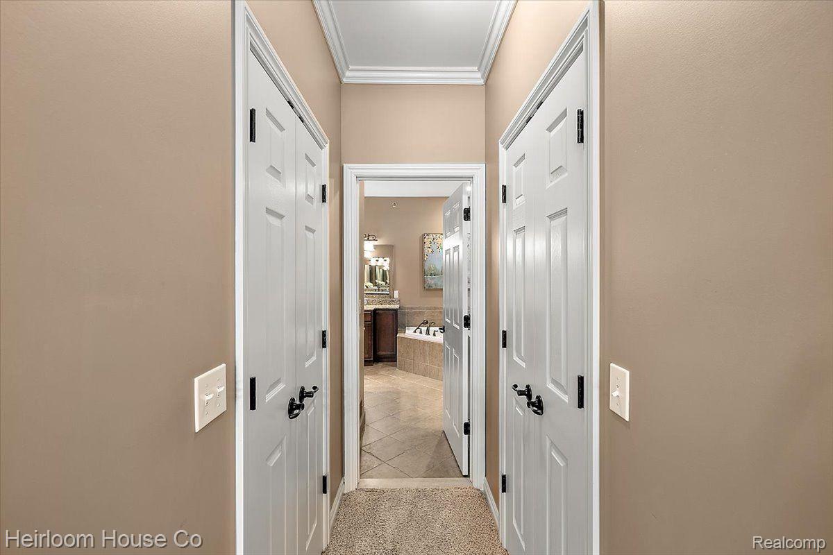 45926 South Stonewood Road Canton, MI 48187 - Photo 24 of 73