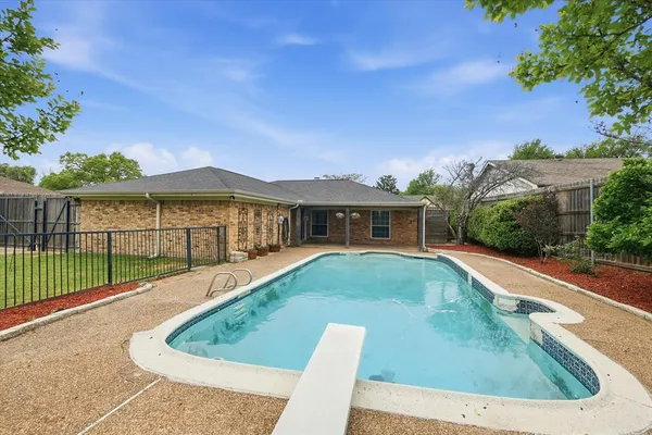 $349,000 | 6917 Wilton Drive, Fort Worth, TX 76133