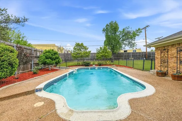$349,000 | 6917 Wilton Drive, Fort Worth, TX 76133
