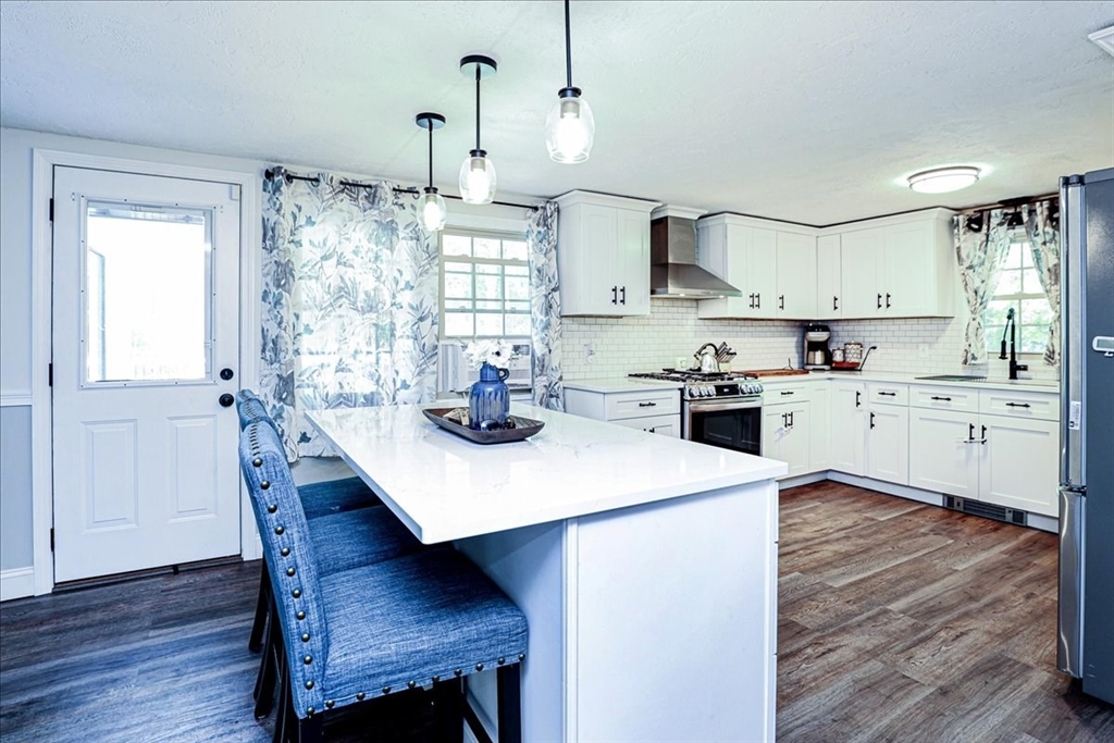 68 Peter Road Plymouth, MA 02360 - Photo 7 of 21 Gallery Image 7