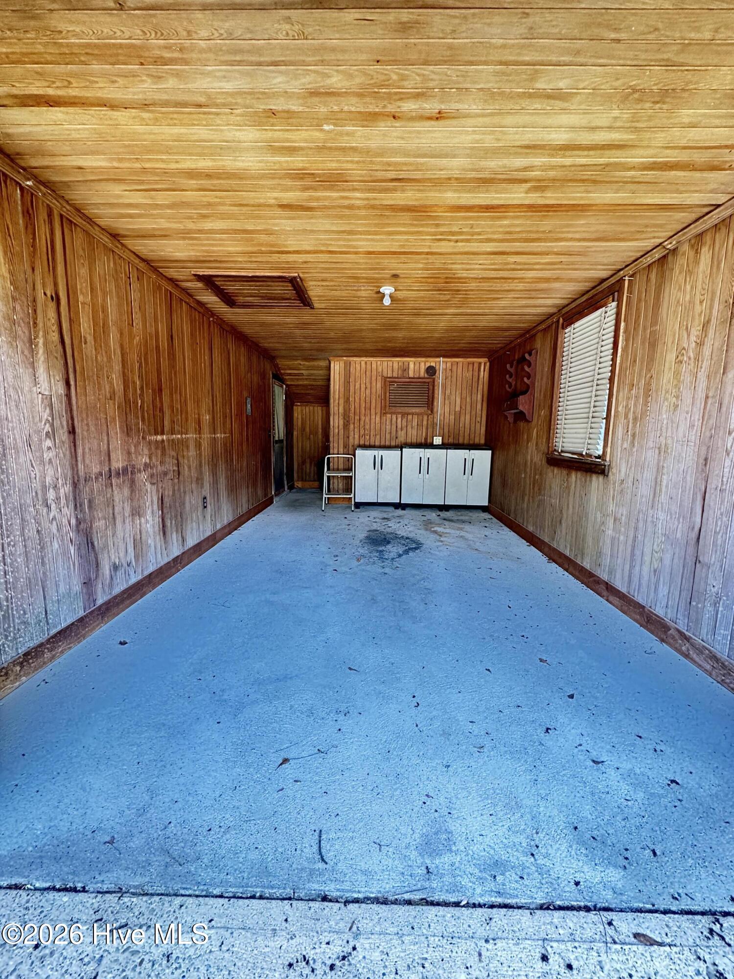 100 Wilson Street, Unit A Clinton, NC 28328 - Photo 28 of 29 Garage