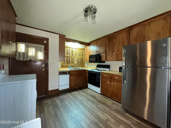 $179,900 | 100 Wilson Street, Unit A, Clinton, NC 28328