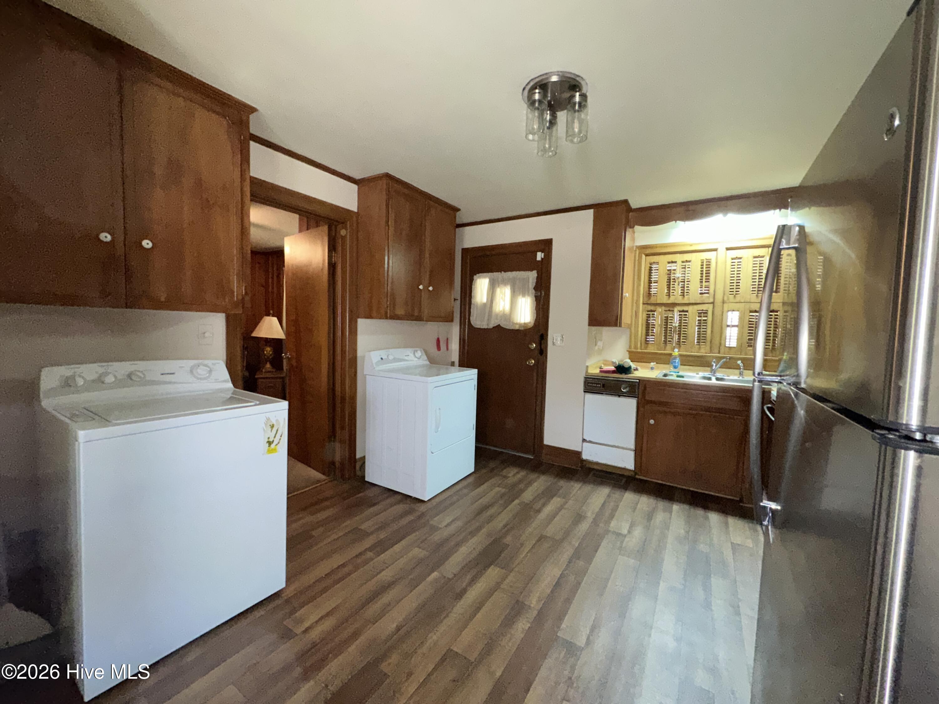 100 Wilson Street, Unit A Clinton, NC 28328 - Photo 10 of 29 IMG_5109