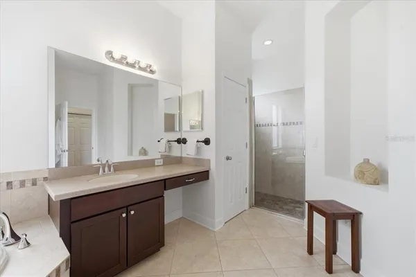 $699,000 | 3319 Majestic View Drive, Lutz, FL 33558