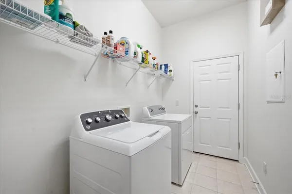 $699,000 | 3319 Majestic View Drive, Lutz, FL 33558