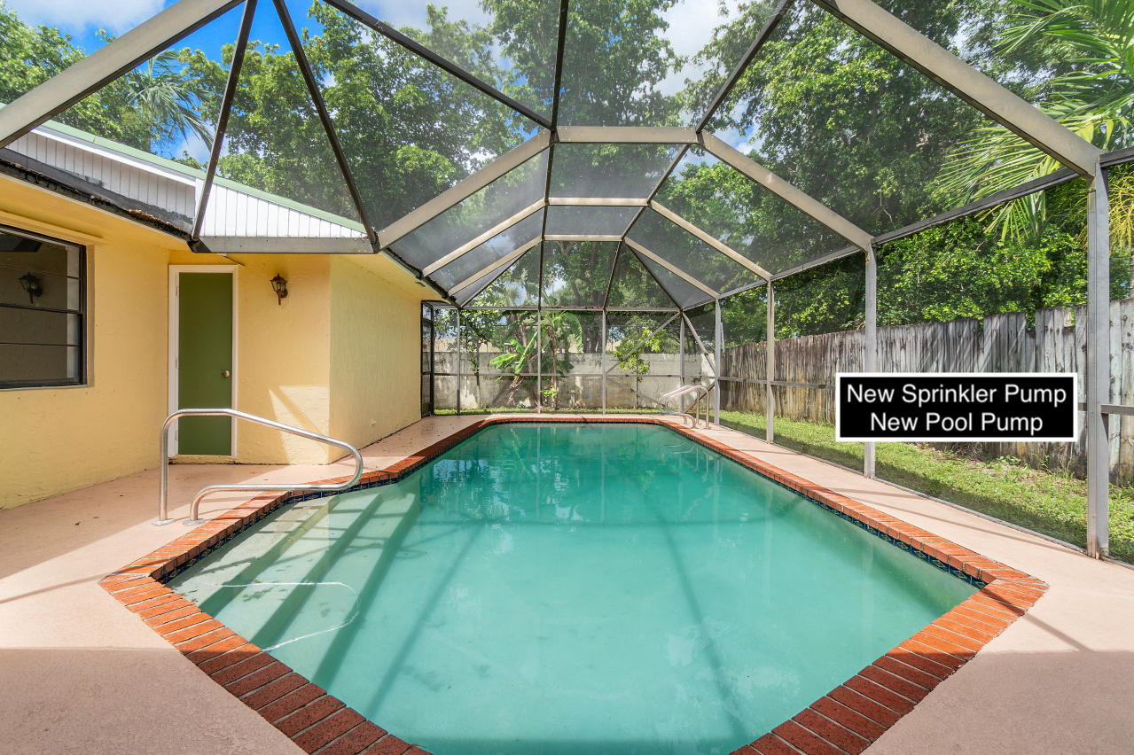 20633 Carousel Circle West Boca Raton, FL 33434 - Photo 3 of 32 031-20633CarouselCircleWest-BocaRaton-FL