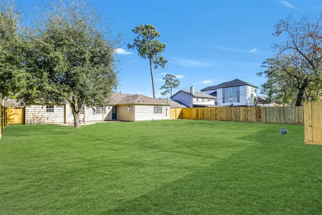 $239,900 | 611 Baywood Street, Shoreacres, TX 77571