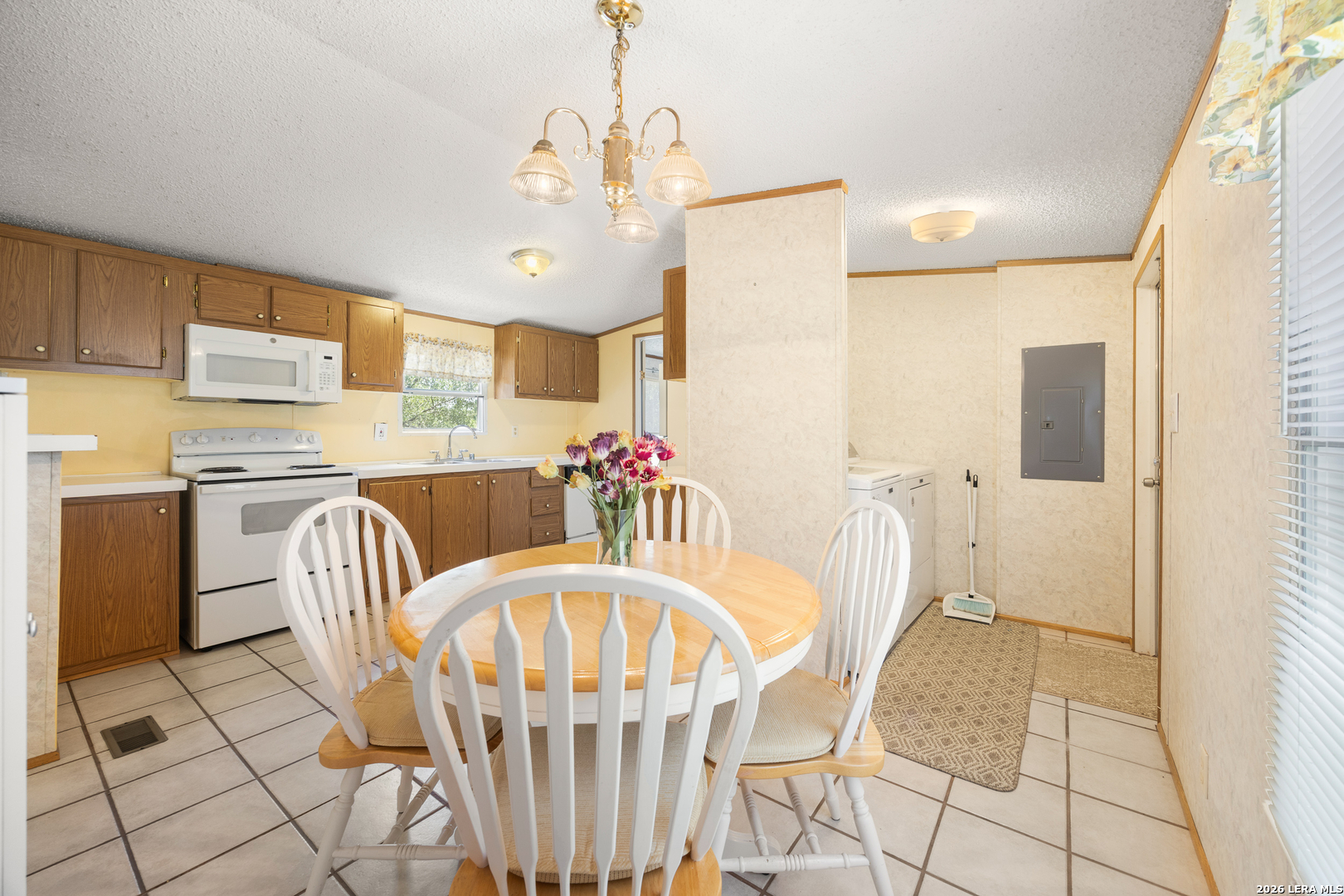 180 Ceniso Circle Spring Branch, TX 78070 - Photo 6 of 19