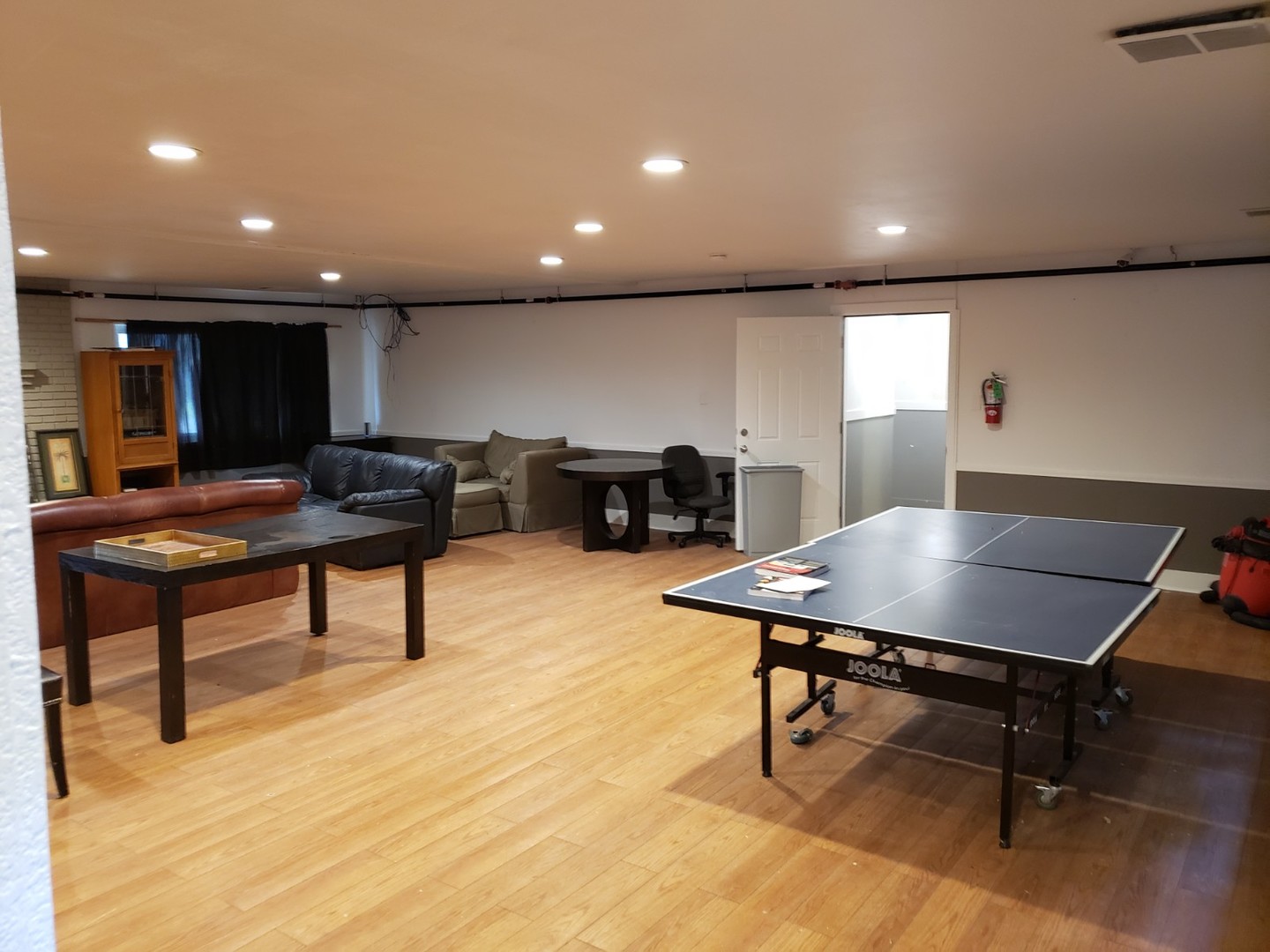 908 Greenbrier Road, Unit 908 DeKalb, IL 60115 - Photo 5 of 14