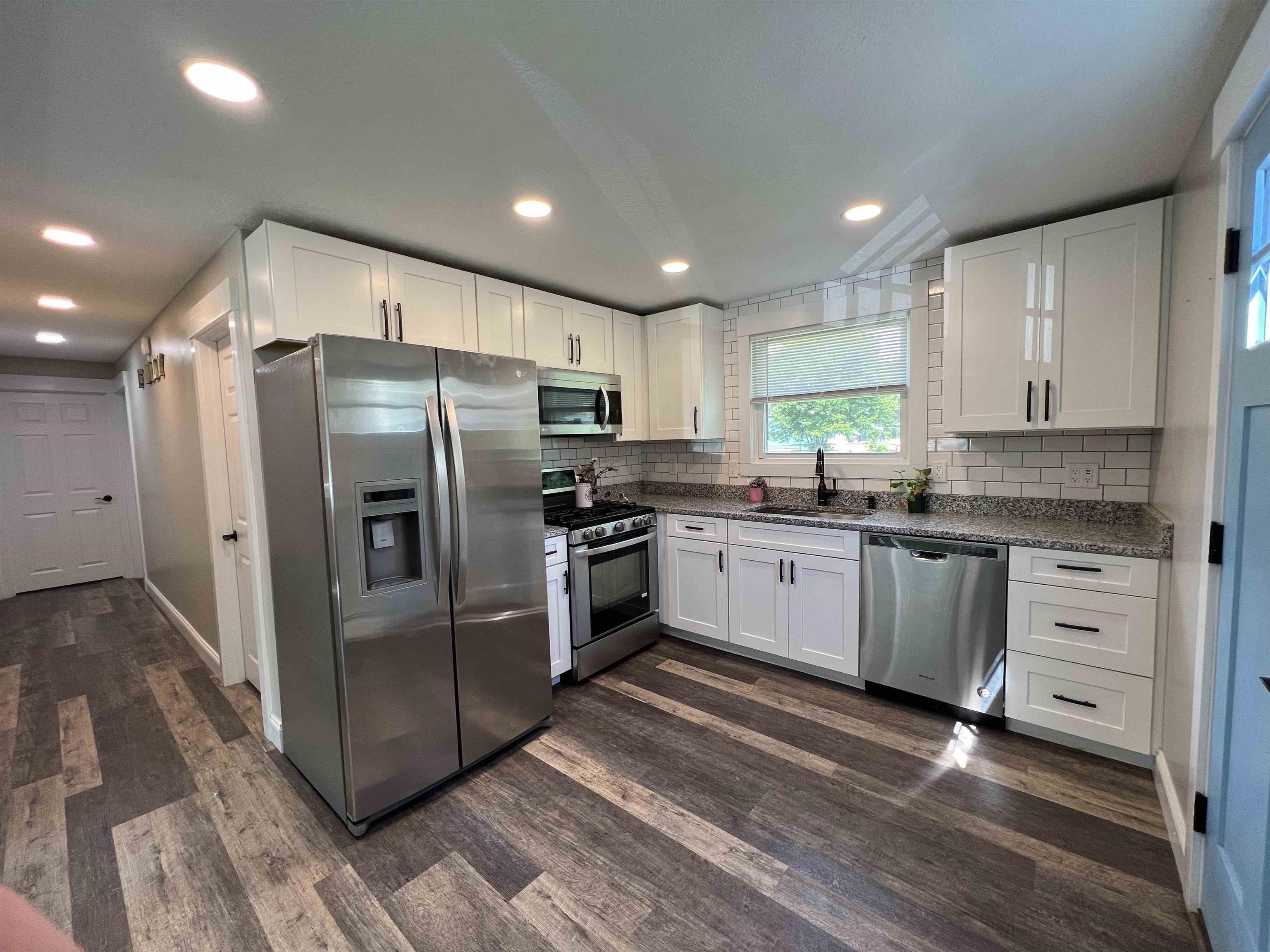 258 Clement Hill Road Hopkinton, NH 03229 - Photo 5 of 18